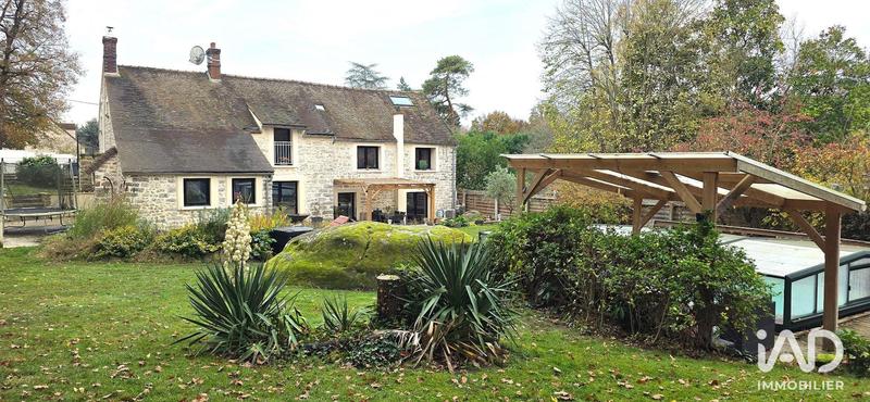 Maison - 270 m² - 5 pièces