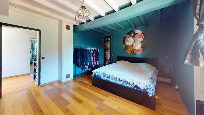 Maison - 249 m² - 6 pièces