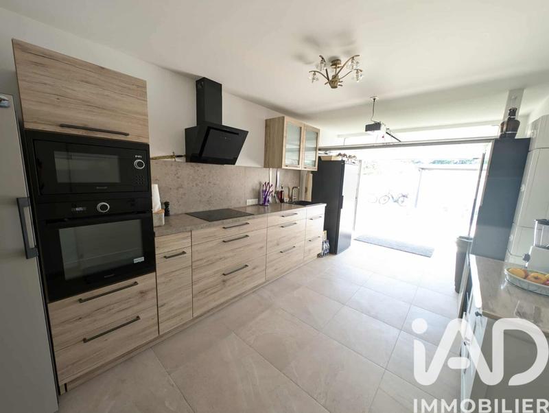 Maison - 147 m² - 5 pièces