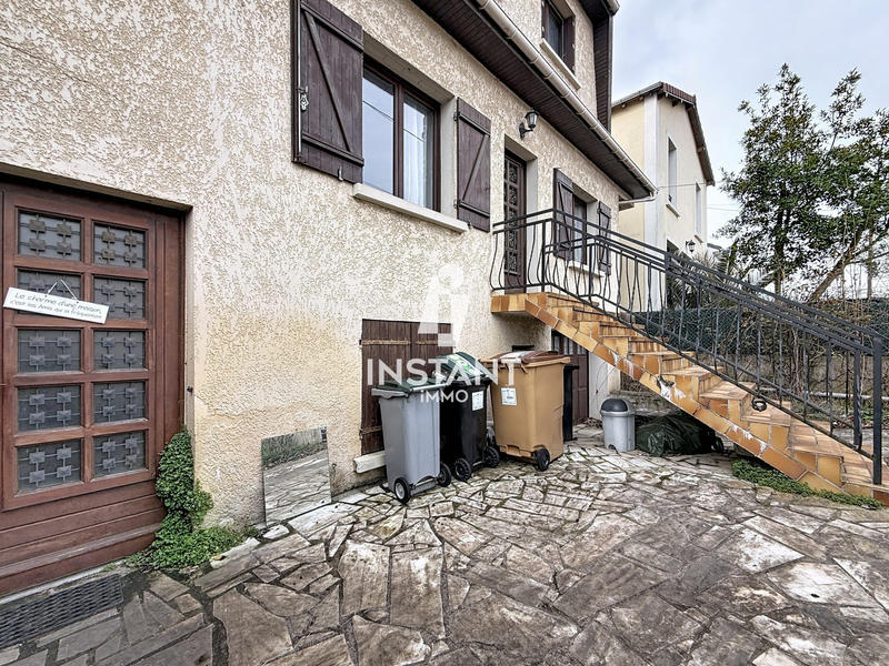 Maison - 142 m² - 8 pièces