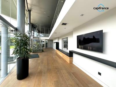 Bureau - 332 m² - 20 pièces