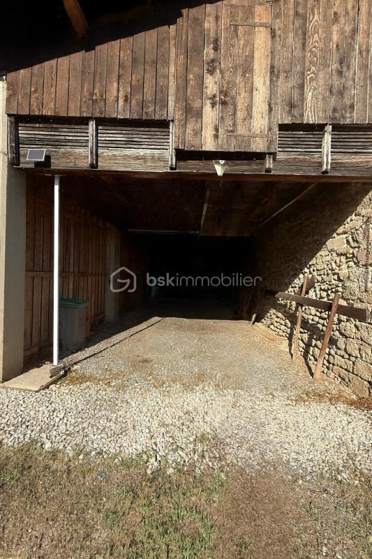 Corps de ferme - 140 m² - 6 pièces