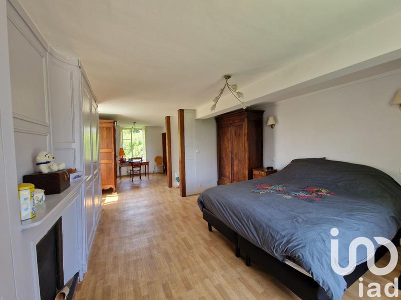 Maison - 343 m² - 10 pièces