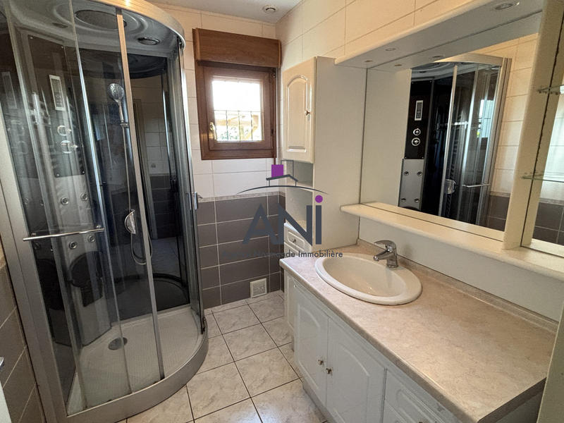 Maison traditionnelle - 110 m² - 6 pièces