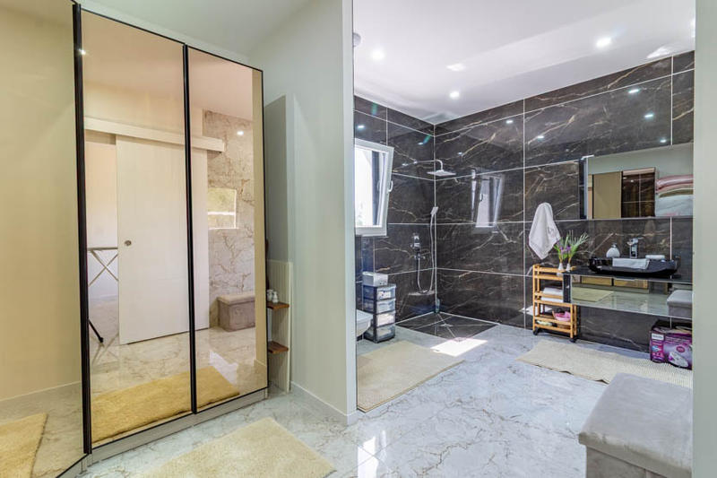 Maison - 135 m² - 4 pièces