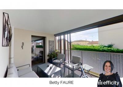 Appartement - 95 m² - 4 pièces