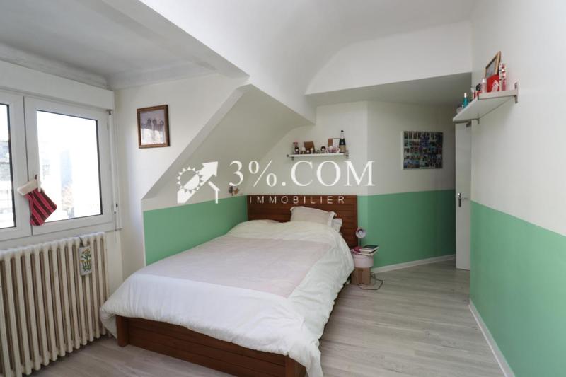 Maison - 138 m² - 9 pièces