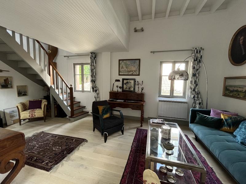 Appartement sur toit - 85 m² - 5 pièces