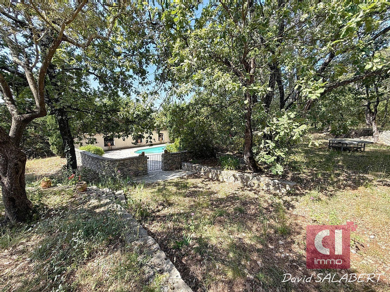 Maison - 163 m² - 5 pièces