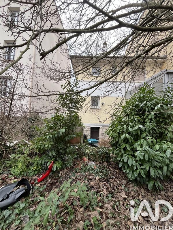 Maison - 180 m² - 5 pièces