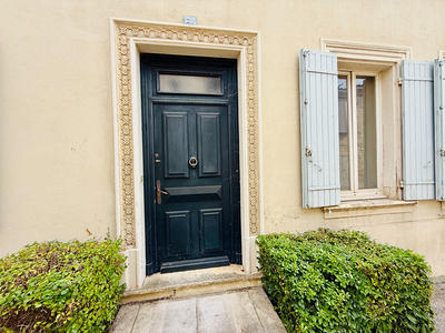 Maison - 228 m² - 9 pièces