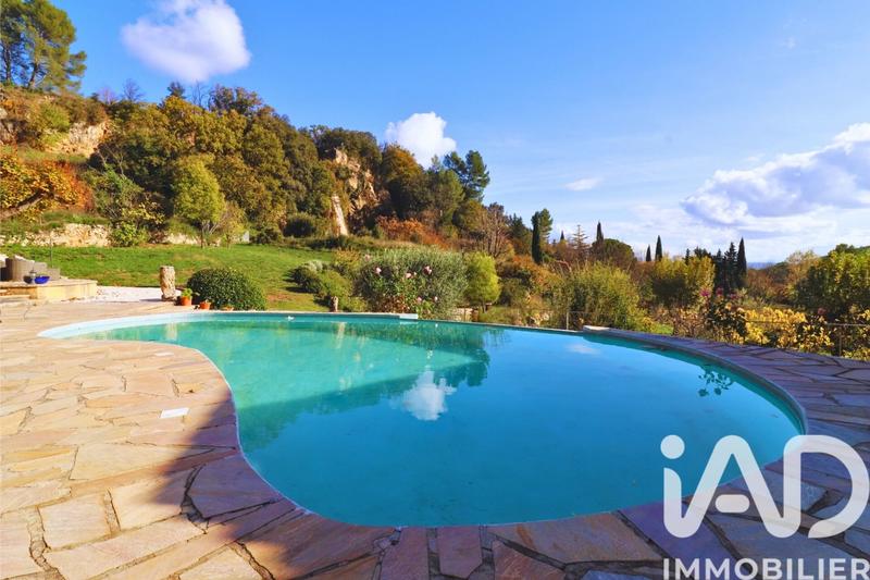 Maison - 187 m² - 5 pièces