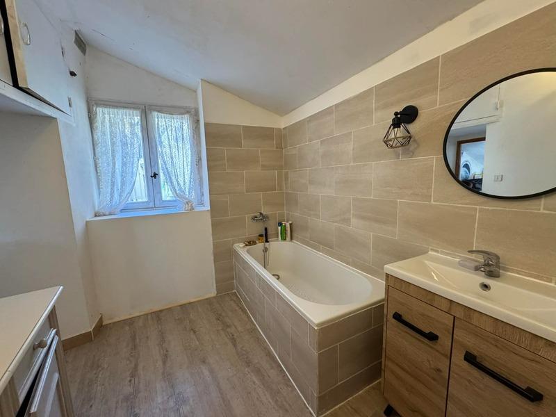 Maison de village - 74 m² - 4 pièces