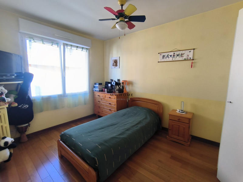 Maison - 166 m² - 9 pièces