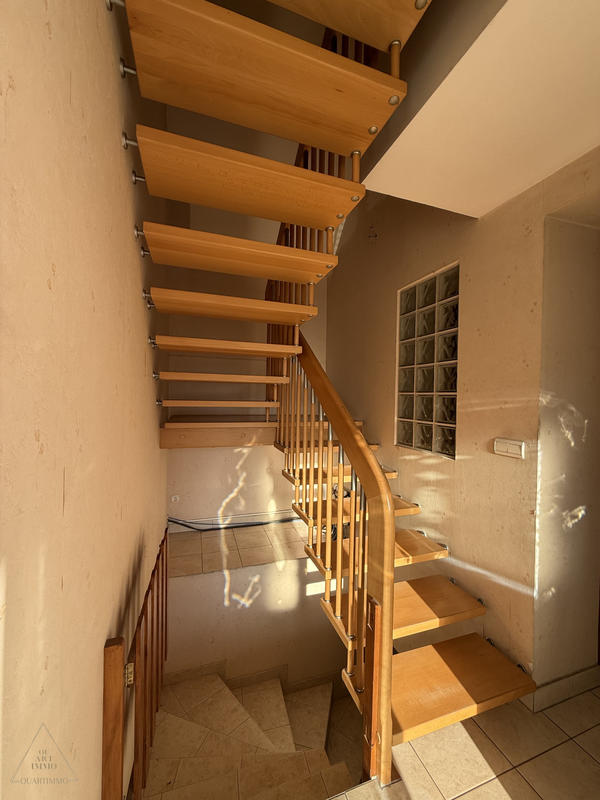 Maison - 164 m² - 8 pièces