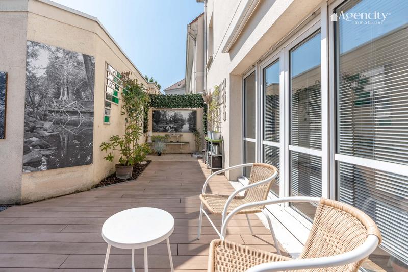 Maison traditionnelle - 153 m² - 6 pièces