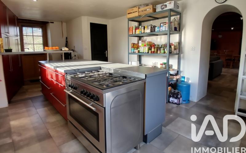 Maison - 145 m² - 9 pièces