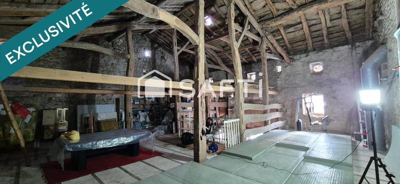 Maison - 250 m² - 10 pièces