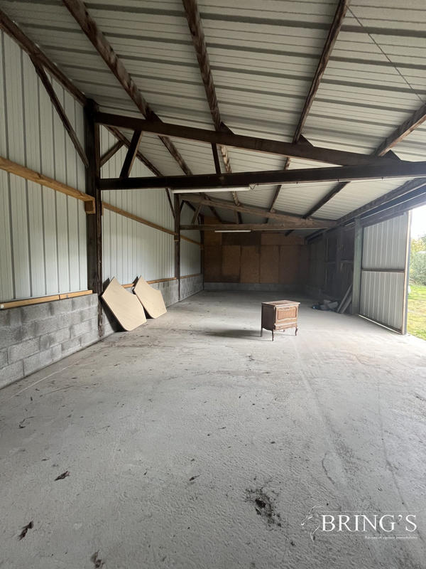 Local d'activités - 150 m²