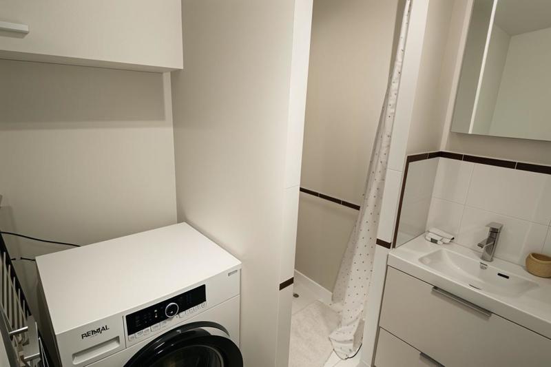 Appartement - 104 m² - 5 pièces