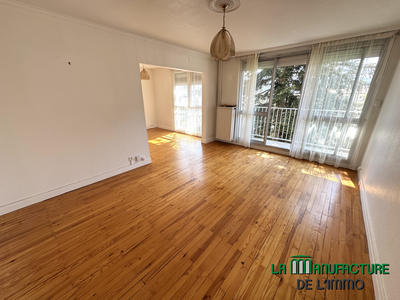 Appartement - 77 m² - 4 pièces