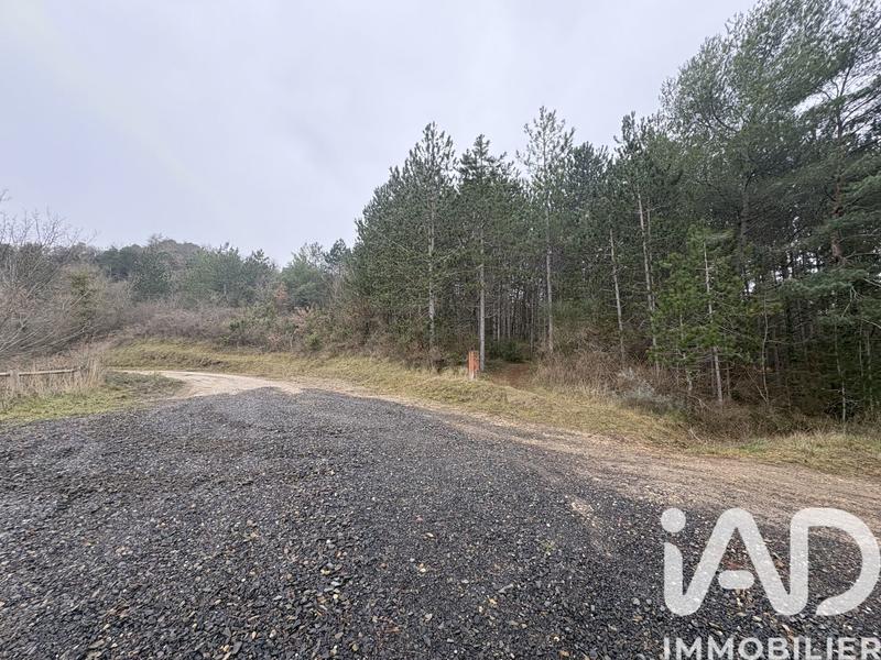 Terrain - 240 000 m²