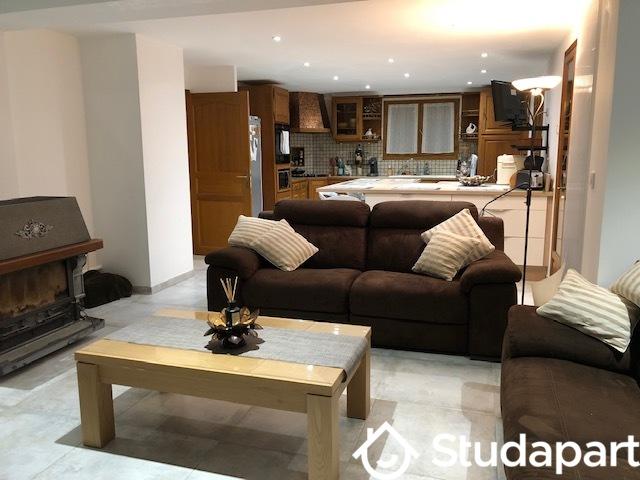 Chambre - 14 m² - 1 pièce