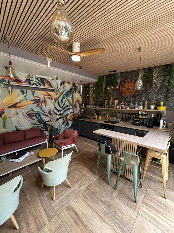 Maison - 198 m² - 10 pièces