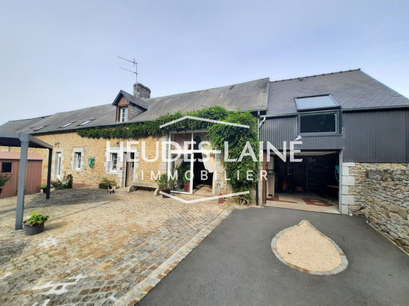 Maison - 201 m² - 7 pièces