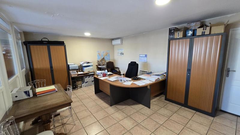 Bureau - 465 m² - 7 pièces