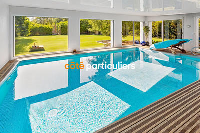 Maison - 286 m² - 10 pièces