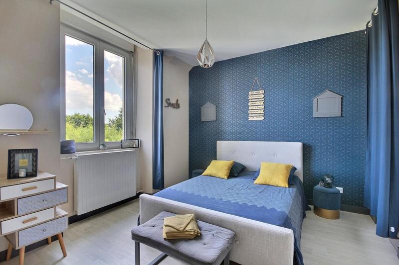 Maison - 205 m² - 9 pièces