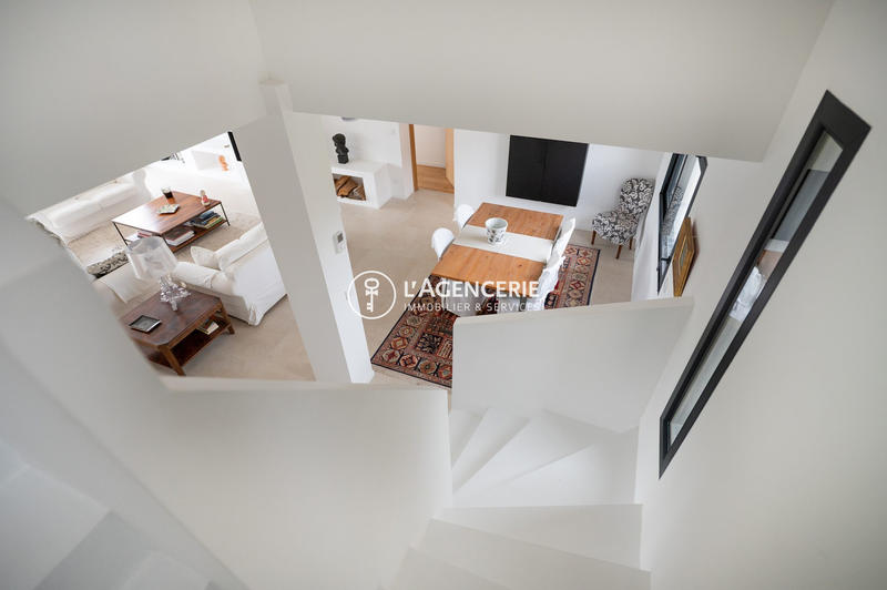 Maison - 170 m² - 5 pièces