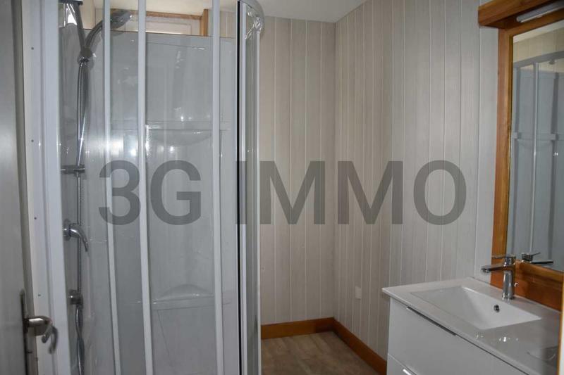 Maison - 240 m² - 12 pièces