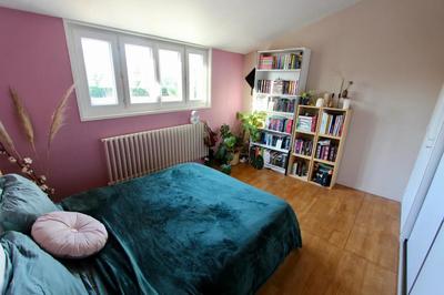 Maison en pierre - 275 m² - 11 pièces