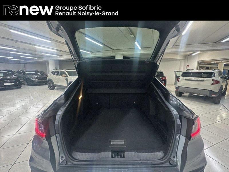 Renault Arkana E-Tech 145 - 23 Techno