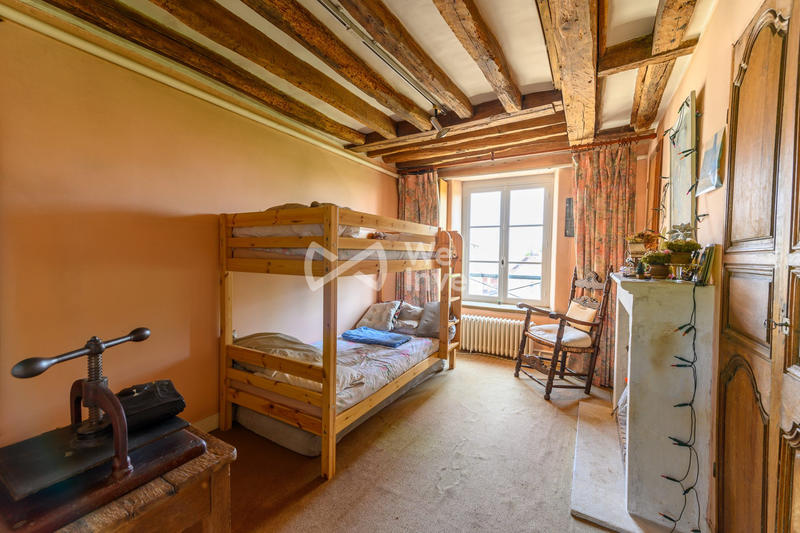 Maison - 350 m² - 15 pièces