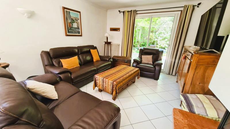 Maison traditionnelle - 188 m² - 8 pièces