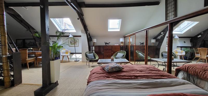 Maison - 200 m² - 8 pièces