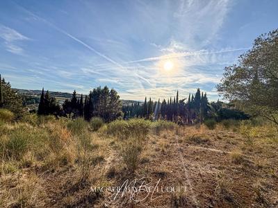 Terrain constructible - 2 347 m²