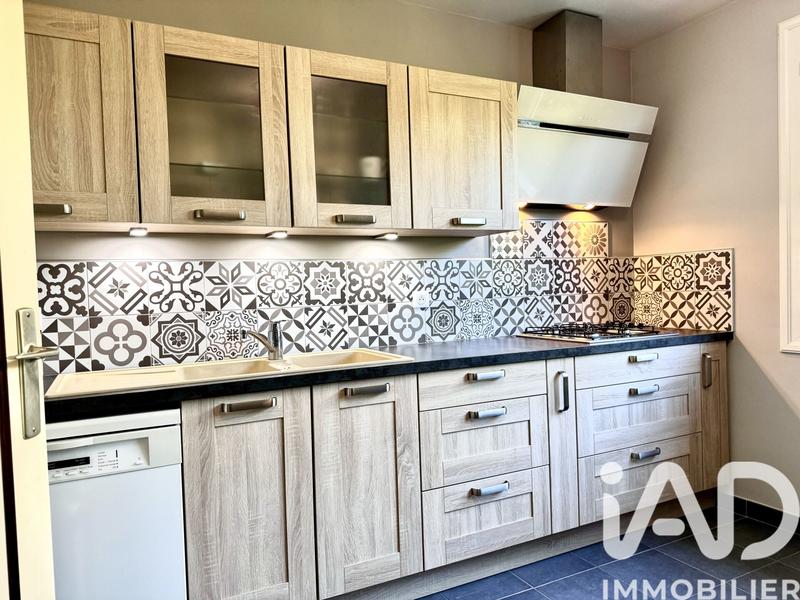 Maison - 179 m² - 5 pièces