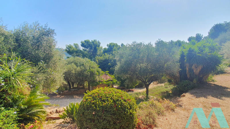 Maison - 198 m² - 7 pièces