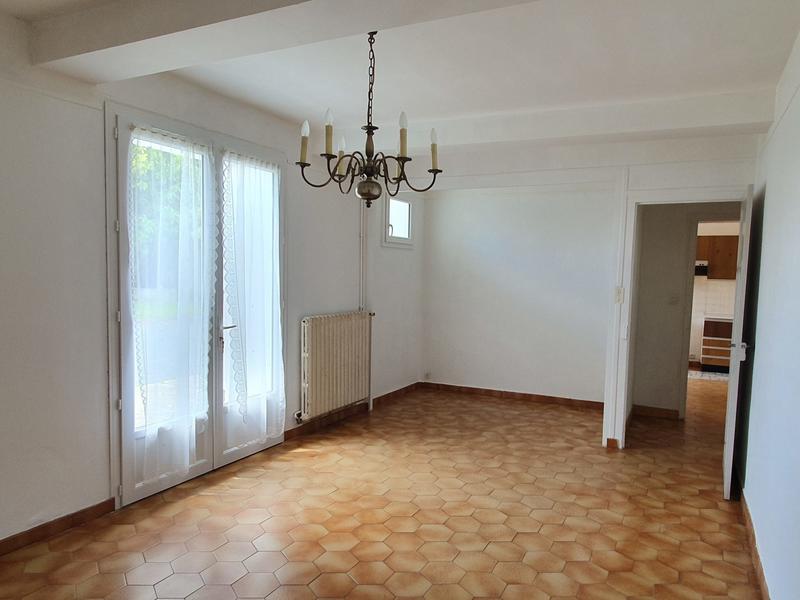 Maison - 180 m² - 10 pièces