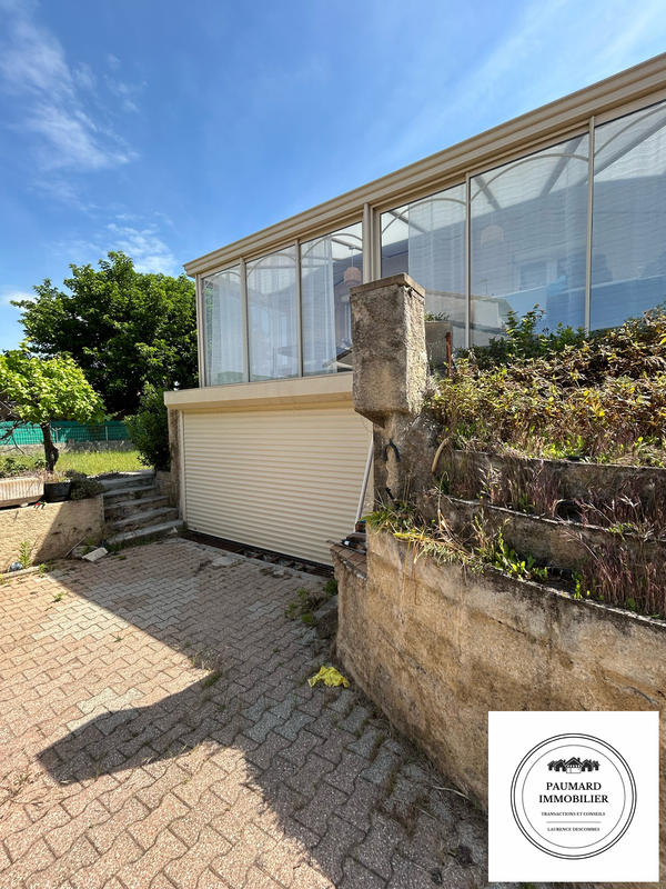 Maison - 104 m² - 8 pièces