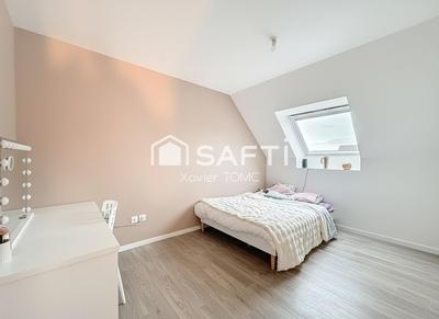 Maison - 82 m² - 5 pièces