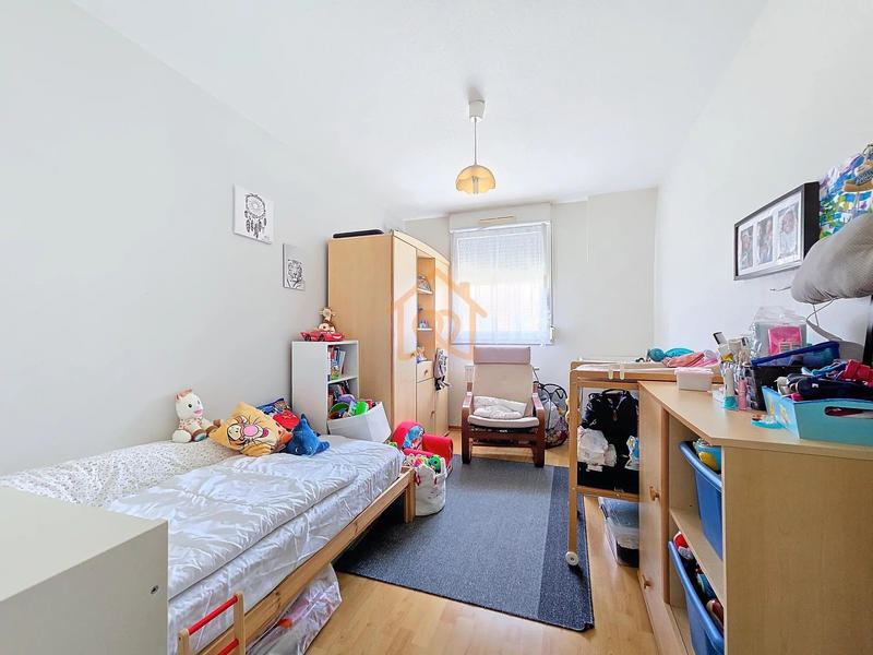 Appartement - 98 m² - 4 pièces