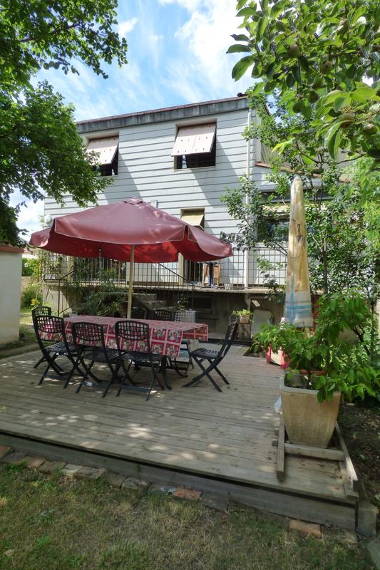 Maison - 176 m² - 9 pièces