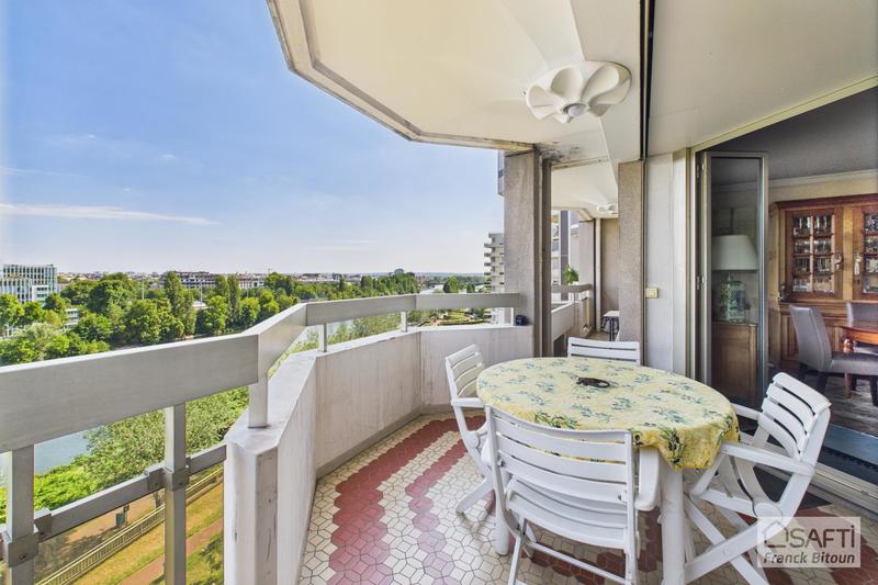 Appartement - 94 m² - 4 pièces