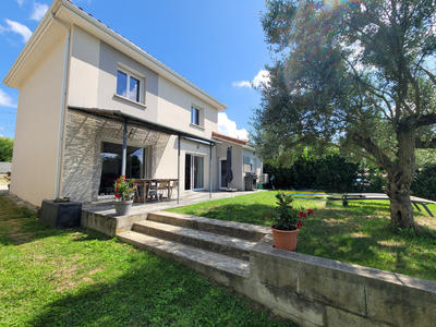 Maison - 103 m² - 4 pièces