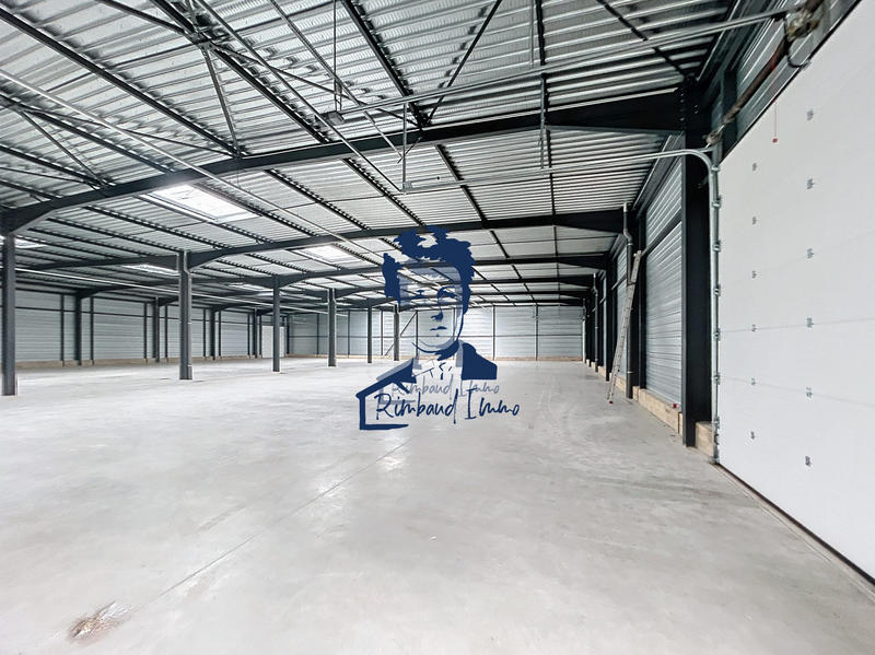 Entrepôt - 922 m²